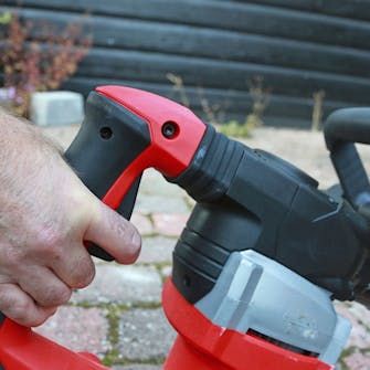 Bilningshammare test: Softgrip-ytorna på handtaget absorberar de allra flesta vibrationerna i stödhandtaget Bilningshammare test: Softgrip-ytorna på handtaget absorberar de allra flesta vibrationerna i stödhandtaget